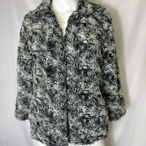 Chico's Size 0 US XS black/white Faux Fur Jacket